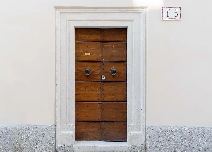 Residenza Storica: La Del Grifo Appartement